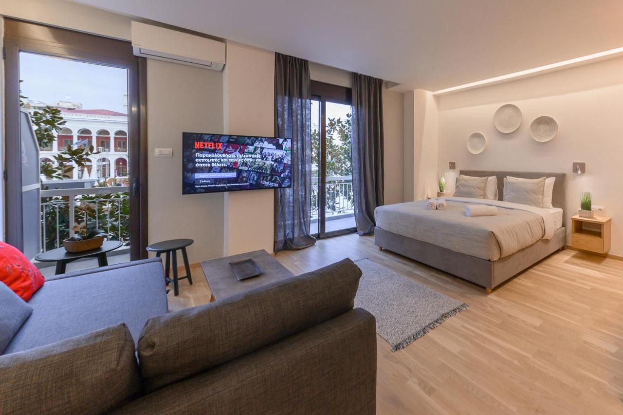 Magnolia City Suite Patras Buitenkant foto