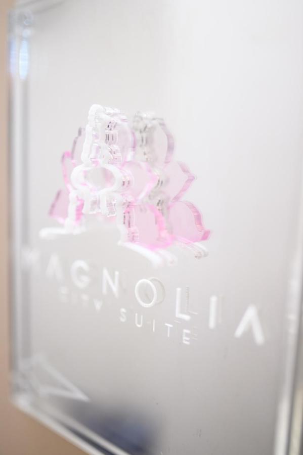Magnolia City Suite Patras Buitenkant foto