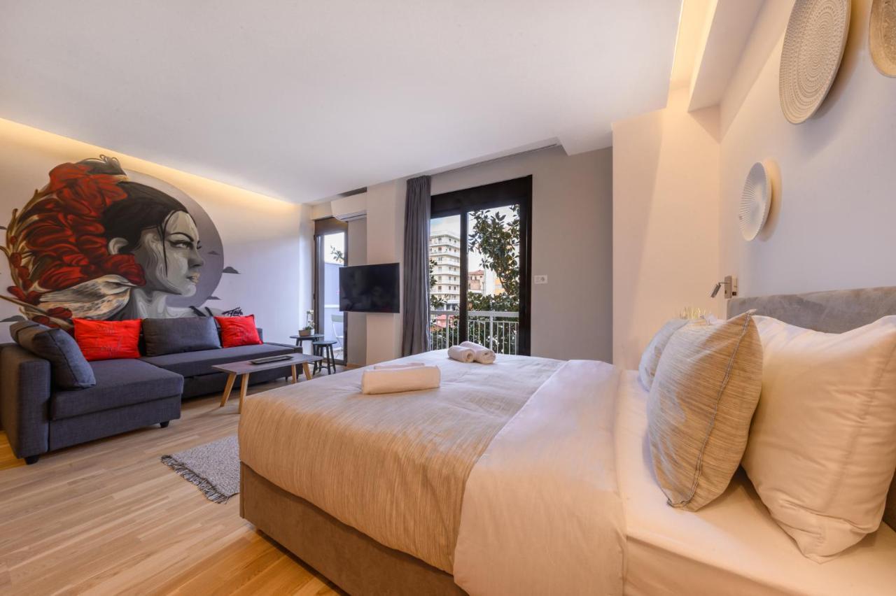 Magnolia City Suite Patras Buitenkant foto