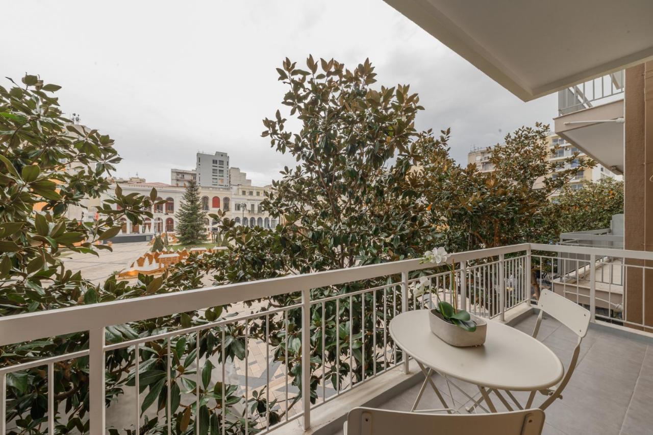 Magnolia City Suite Patras Buitenkant foto